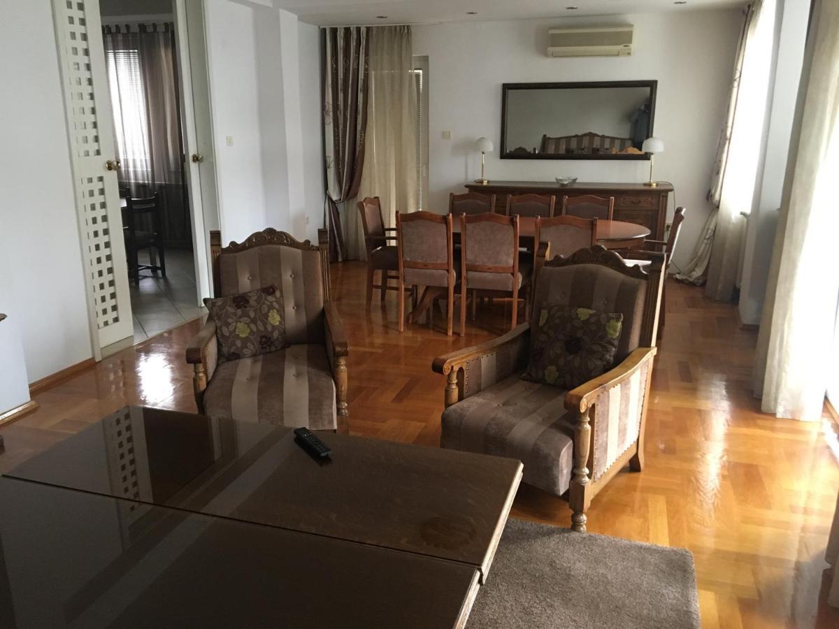 Vik House Apartment Skopje Ngoại thất bức ảnh